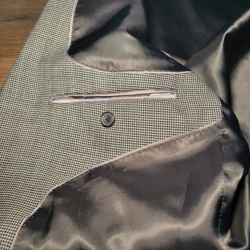 Marc Anthony Men's Jacket/Blazer Size 42R 2 Button Closure‎ Gray